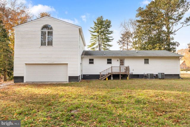 517 W RIVERSIDE DR, Lanexa, VA 23089