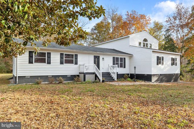 517 W RIVERSIDE DR, Lanexa, VA 23089
