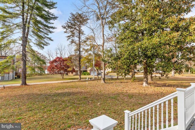 517 W RIVERSIDE DR, Lanexa, VA 23089