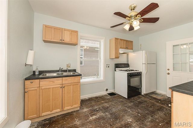 3008 Nameoki Road, Granite City, IL 62040