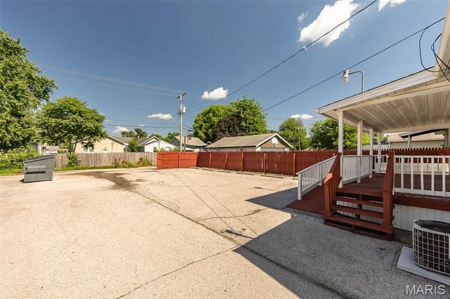 3008 Nameoki Road, Granite City, IL 62040