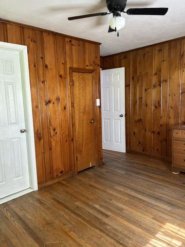 2160 MILFORD AVE, Quakertown, PA 18951