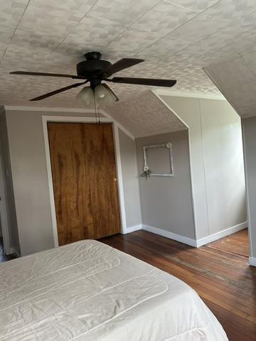 2160 MILFORD AVE, Quakertown, PA 18951