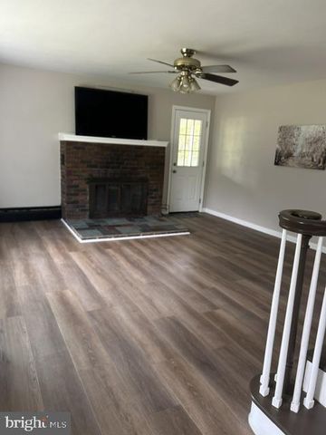 2160 MILFORD AVE, Quakertown, PA 18951