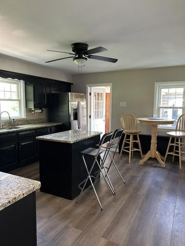 2160 MILFORD AVE, Quakertown, PA 18951