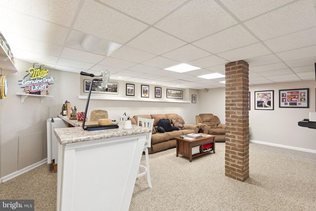 12 DEVONSHIRE RD, Mount Laurel, NJ 08054