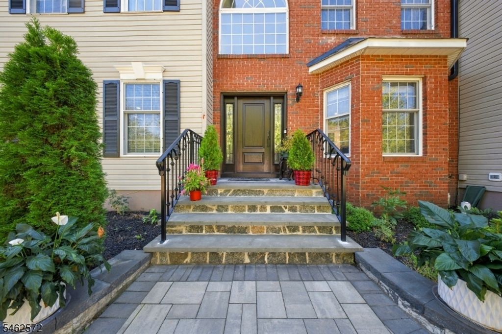 58 Fox Chase Ln, Roxbury Twp., NJ 07852 — photo 2