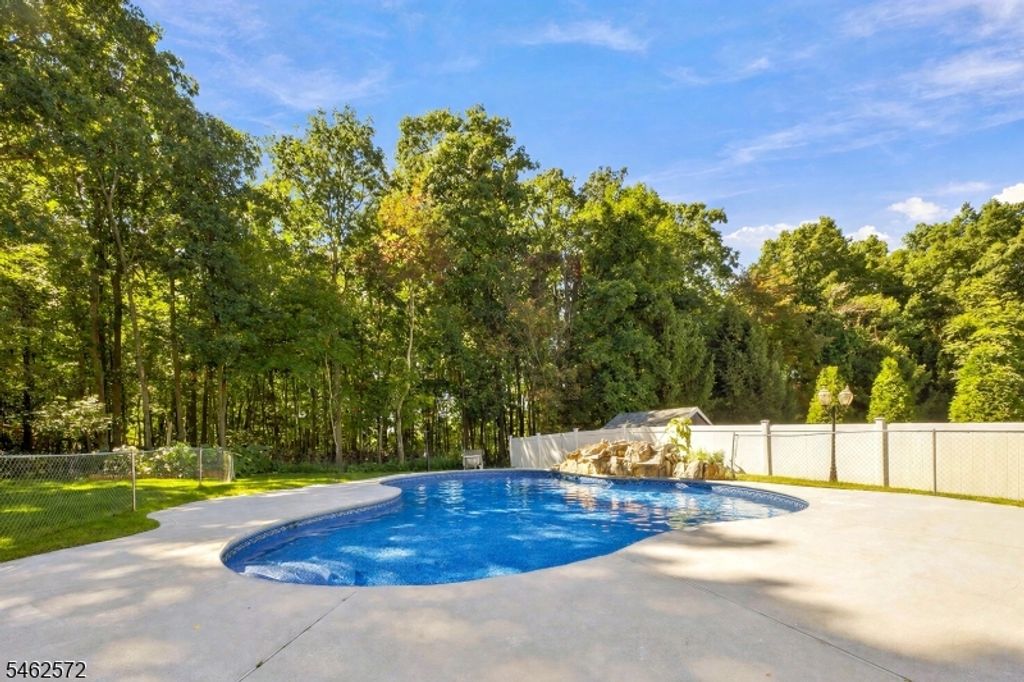 58 Fox Chase Ln, Roxbury Twp., NJ 07852 — photo 5