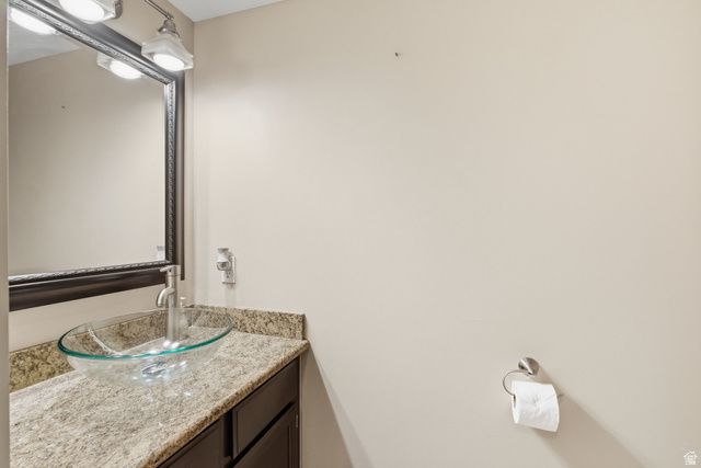 3581 E LONE BROOK LN, Salt Lake City, UT 84121