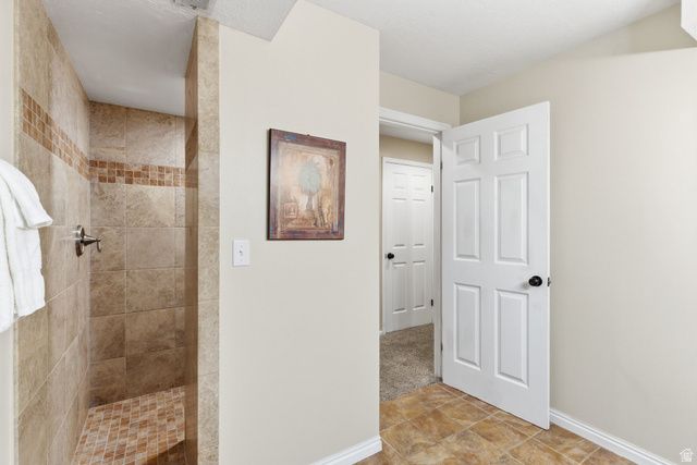 3581 E LONE BROOK LN, Salt Lake City, UT 84121