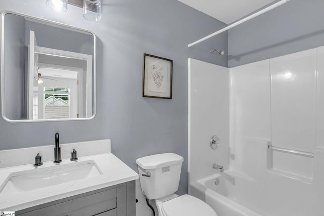 15 Crossview Drive, Simpsonville, SC 29680