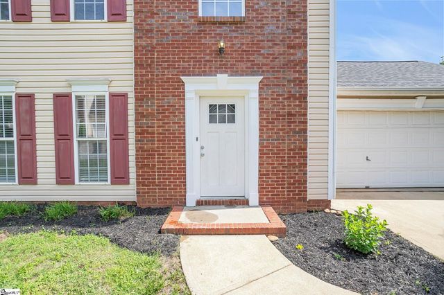 15 Crossview Drive, Simpsonville, SC 29680