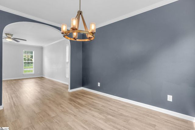 15 Crossview Drive, Simpsonville, SC 29680