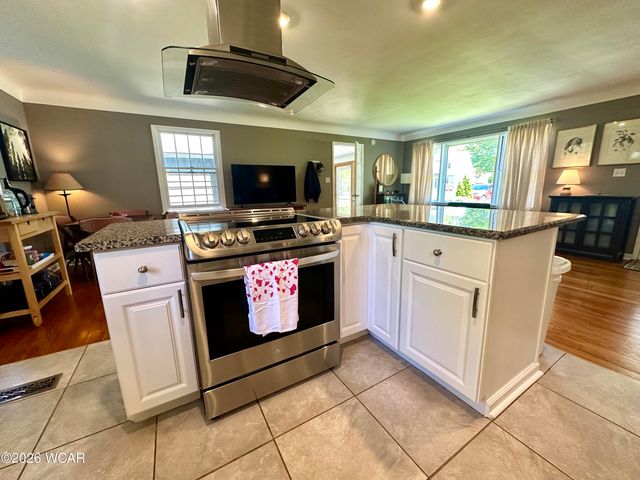 937 Fairview Avenue, Bowling Green, OH 43402