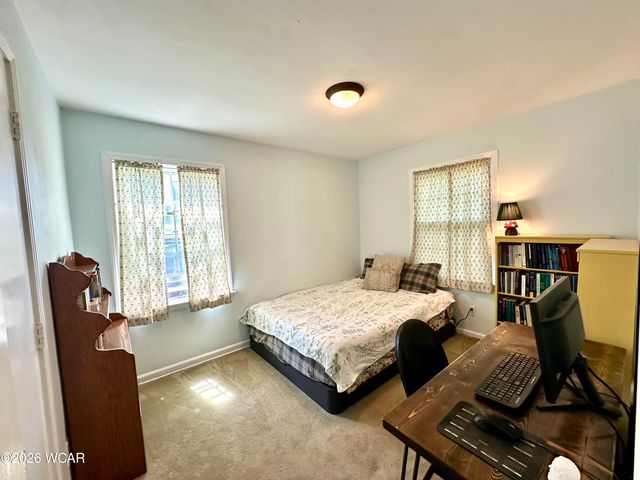 937 Fairview Avenue, Bowling Green, OH 43402