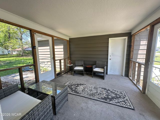 937 Fairview Avenue, Bowling Green, OH 43402