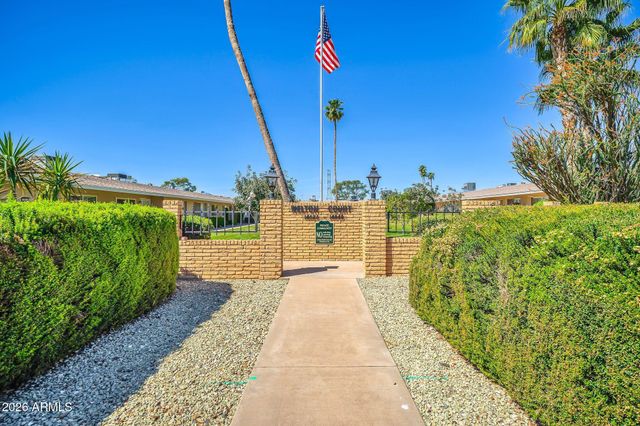 14026 N THUNDERBIRD Boulevard, Sun City, AZ 85351