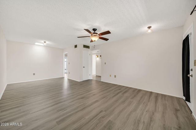 14026 N THUNDERBIRD Boulevard, Sun City, AZ 85351