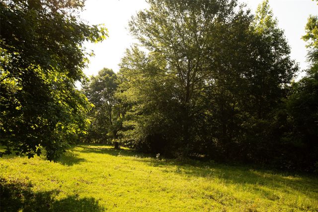 1211 AN County Road 153, Palestine, TX 75801