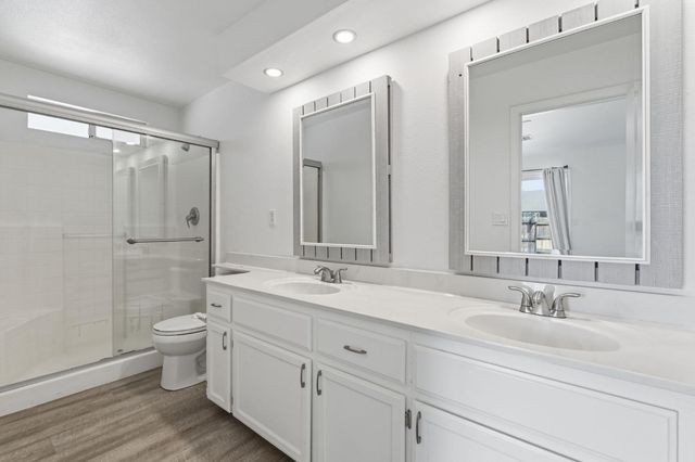 1515 Morgan Drive, Kingsburg, CA 93631