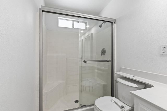 1515 Morgan Drive, Kingsburg, CA 93631