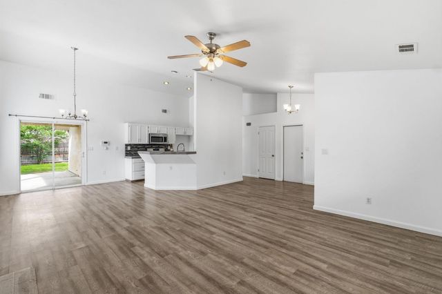 1515 Morgan Drive, Kingsburg, CA 93631