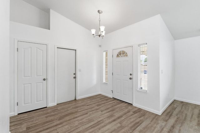 1515 Morgan Drive, Kingsburg, CA 93631