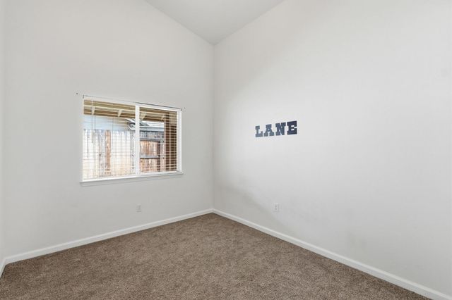 1515 Morgan Drive, Kingsburg, CA 93631