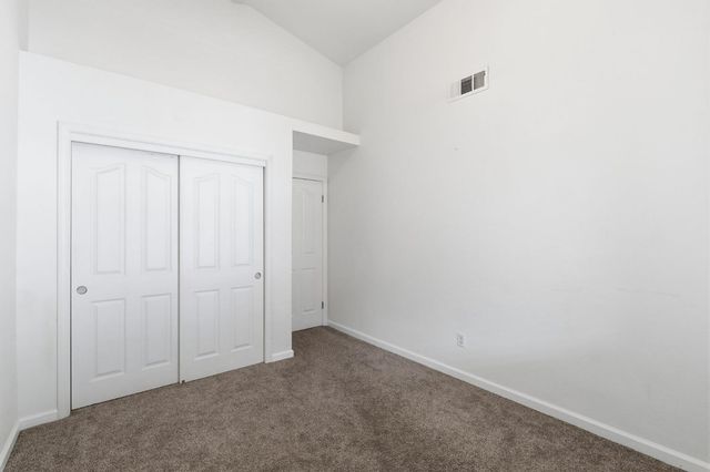 1515 Morgan Drive, Kingsburg, CA 93631