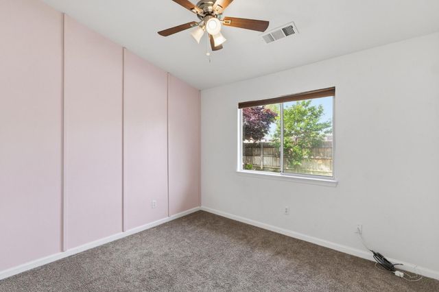 1515 Morgan Drive, Kingsburg, CA 93631