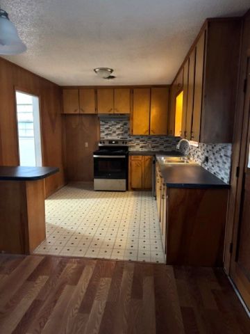 15 Burleson, Eden, TX 76837