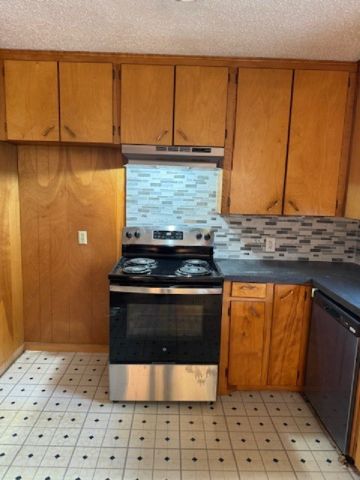 15 Burleson, Eden, TX 76837