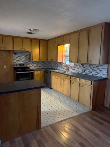 15 Burleson, Eden, TX 76837