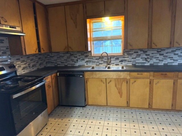 15 Burleson, Eden, TX 76837