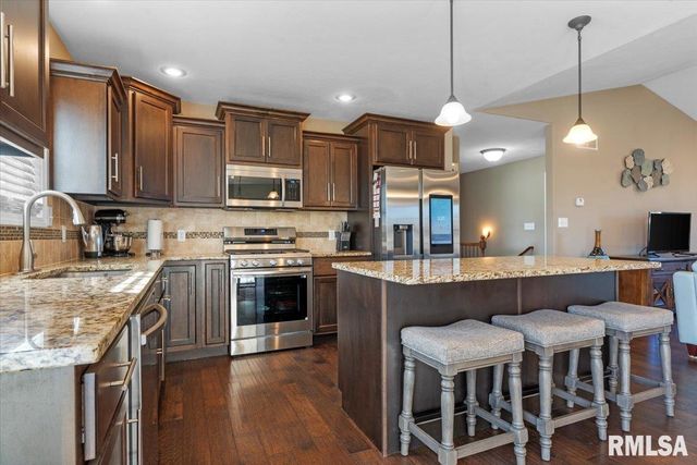 624 Jetty Drive, Chatham, IL 62629