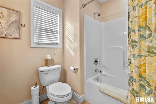 624 Jetty Drive, Chatham, IL 62629