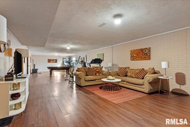 624 Jetty Drive, Chatham, IL 62629