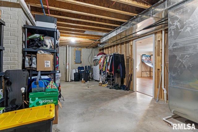 624 Jetty Drive, Chatham, IL 62629