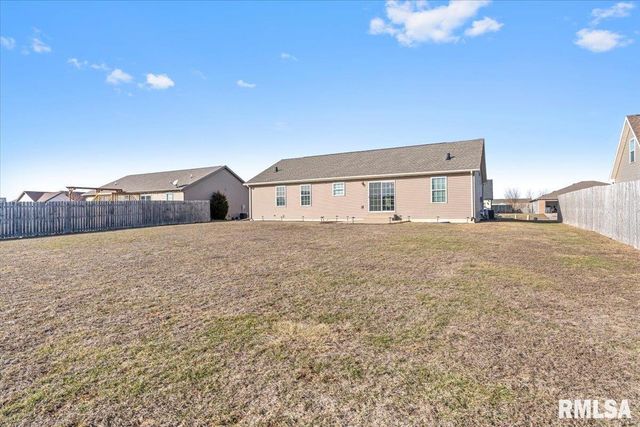 624 Jetty Drive, Chatham, IL 62629