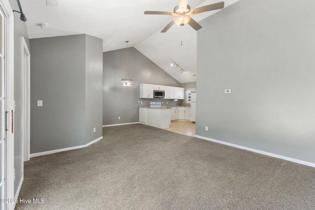 3004 Lauren Place Drive Apt 101, Wilmington, NC 28405