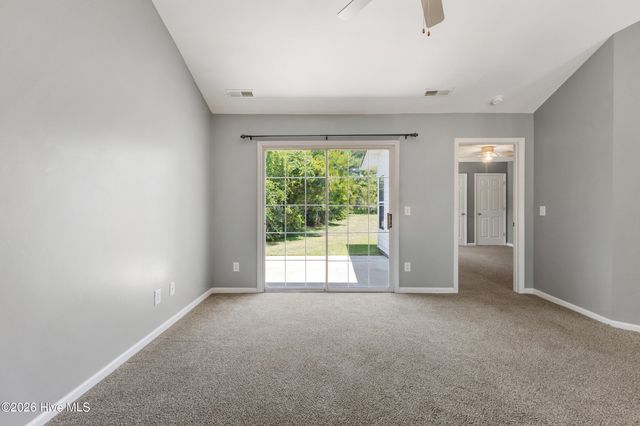 3004 Lauren Place Drive Apt 101, Wilmington, NC 28405