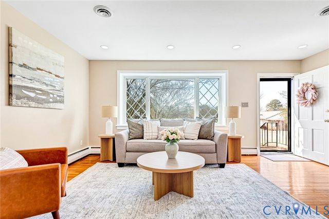 9322 Overhill Rd, Henrico, VA 23229