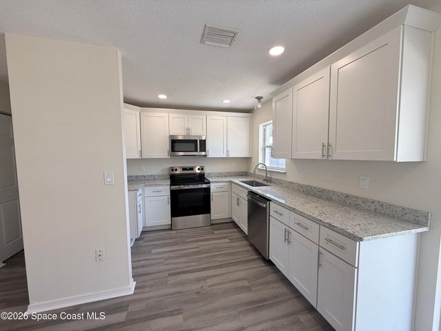 2780 Floresta Drive NE, Palm Bay, FL 32905