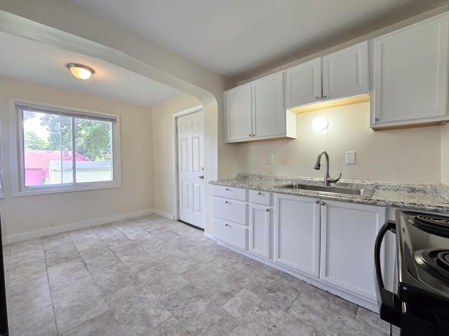 4576 N 30th STREET, Milwaukee, WI 53209