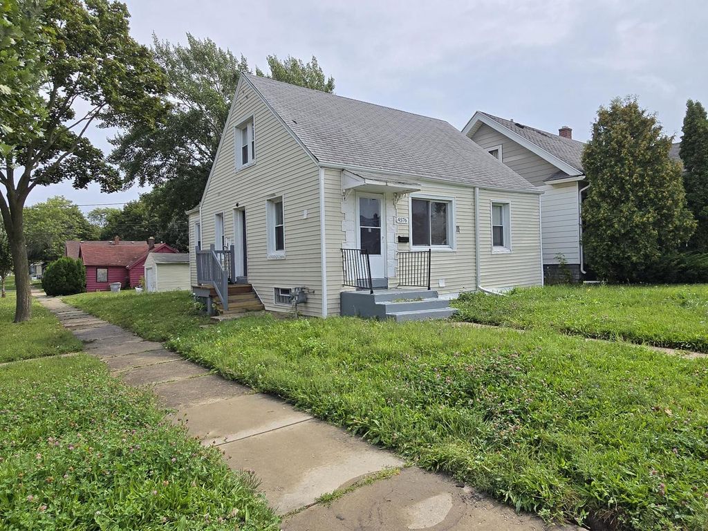 4576 N 30th STREET, Milwaukee, WI 53209
