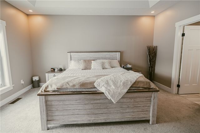 235 Whistlers Cove Lane, Greece, NY 14612