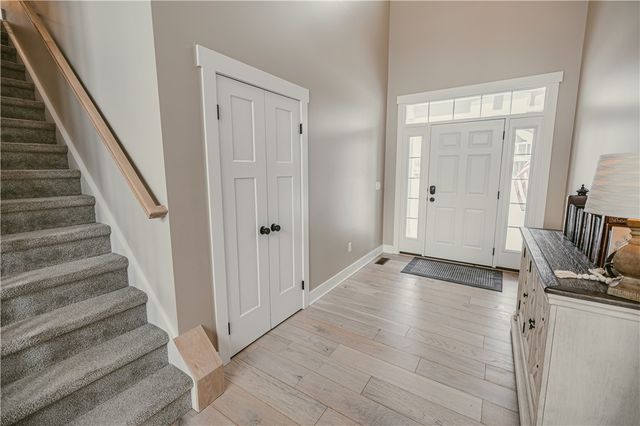 235 Whistlers Cove Lane, Greece, NY 14612