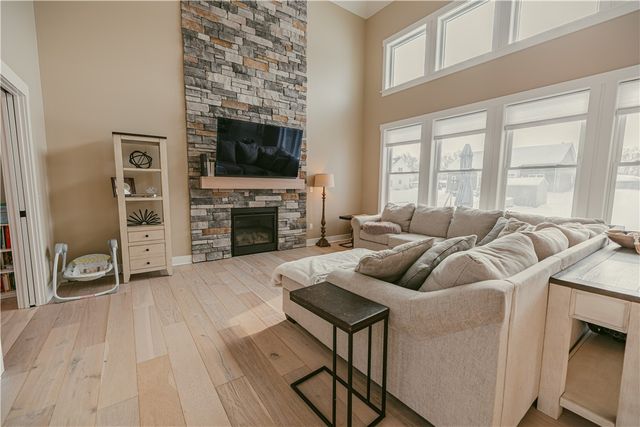 235 Whistlers Cove Lane, Greece, NY 14612