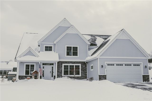 235 Whistlers Cove Lane, Greece, NY 14612