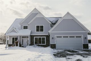 235 Whistlers Cove Lane, Greece, NY 14612